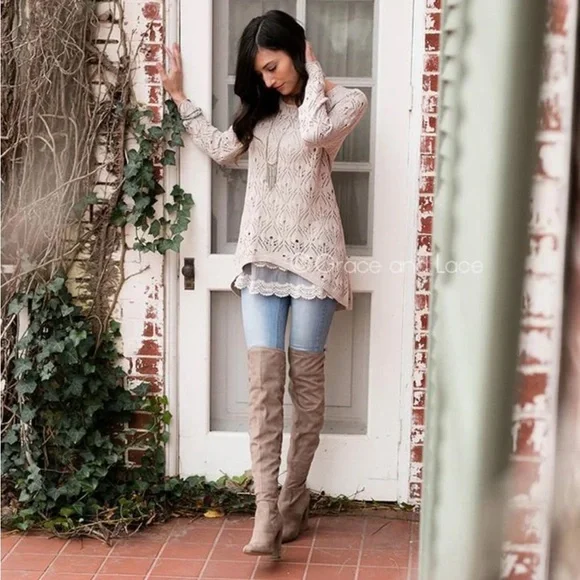 Grace & Lace Light Gray Pointelle Knit Hi-Low Sweater (18”p2p) - Picture 3 of 9